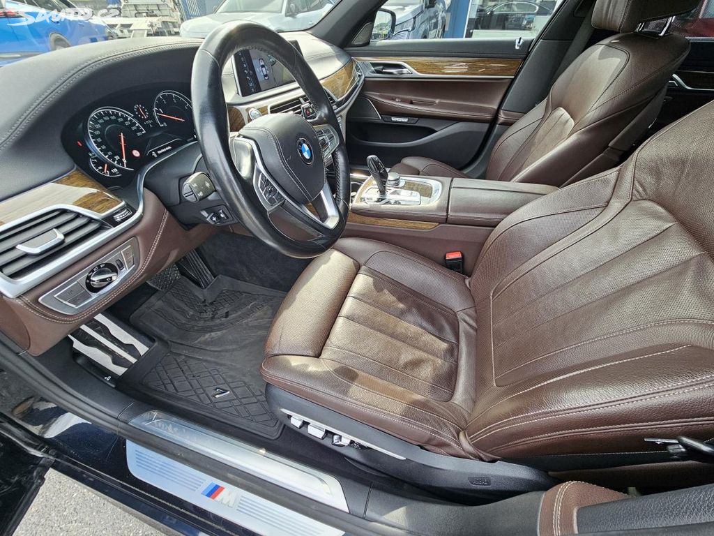 BMW Řada 7, 740L D xDrive 235kW Mpaket AUT